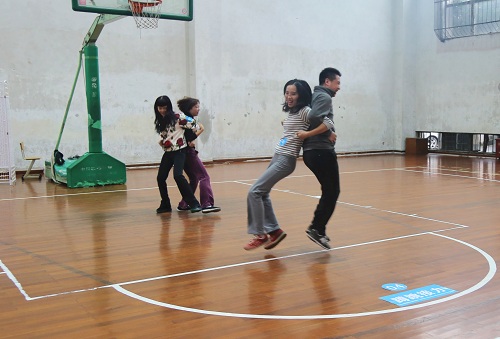 1451031137187148.jpg 跳跳接力.JPG