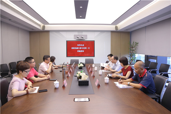 1535702891893238.jpg IMG_4090.jpg