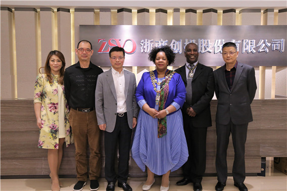 1554685838318320.jpg IMG_8872.jpg